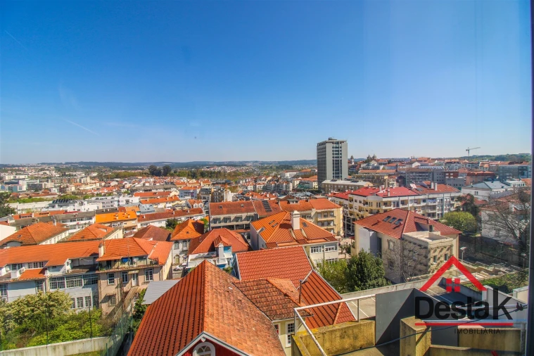 Apartamento T3 para Venda em Viseu Foto 21