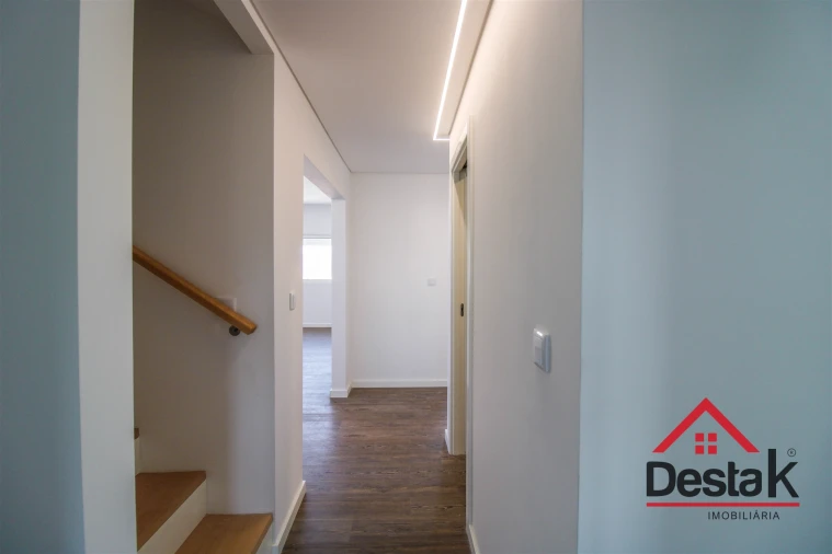 Apartamento T3 para Venda em Viseu Foto 16