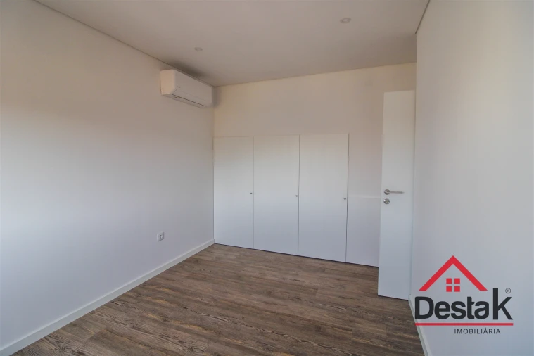 Apartamento T3 para Venda em Viseu Foto 15
