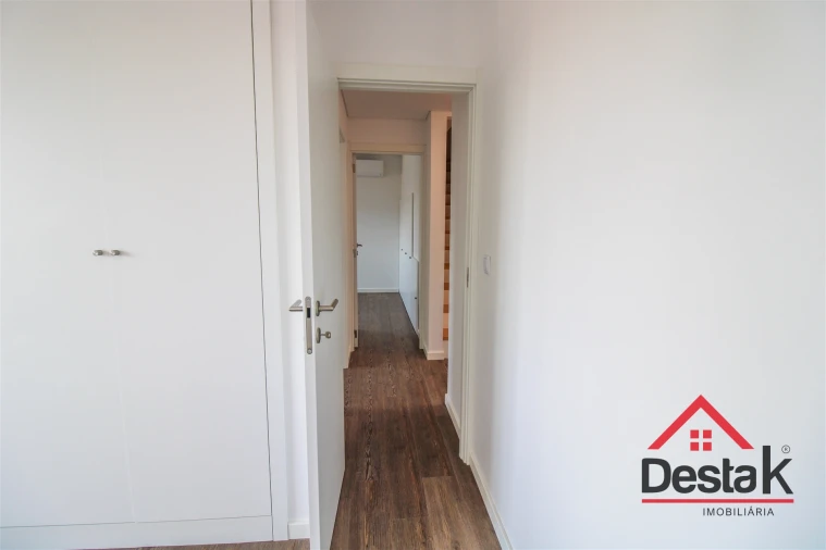 Apartamento T3 para Venda em Viseu Foto 12