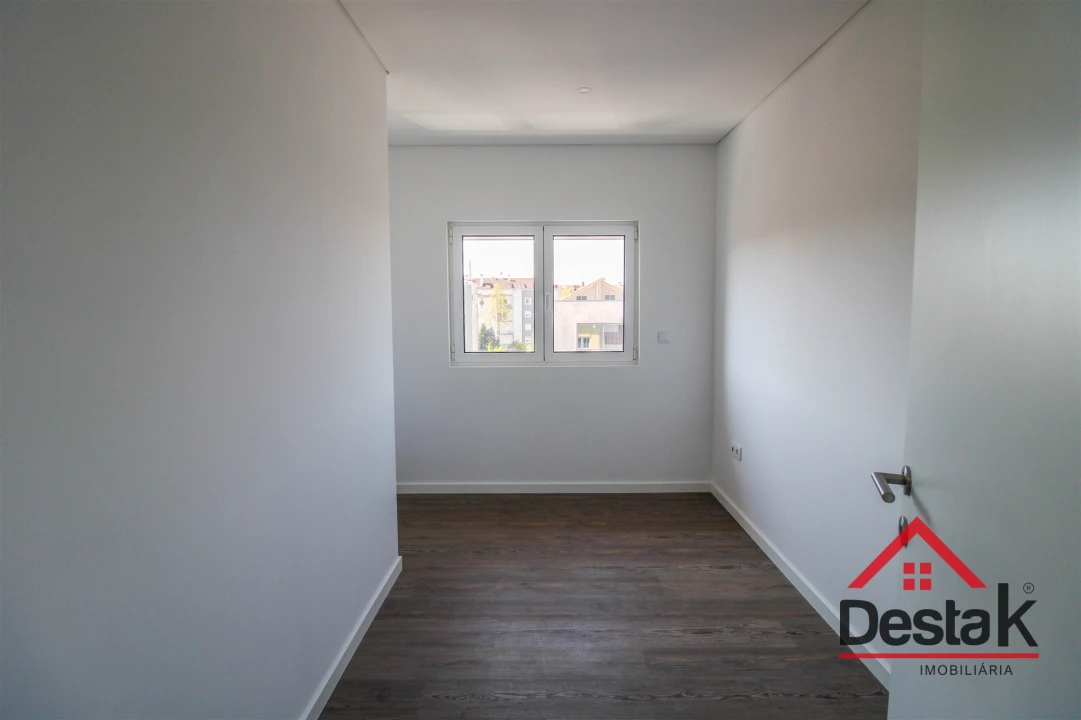 Apartamento T3 para Venda em Viseu Foto 13