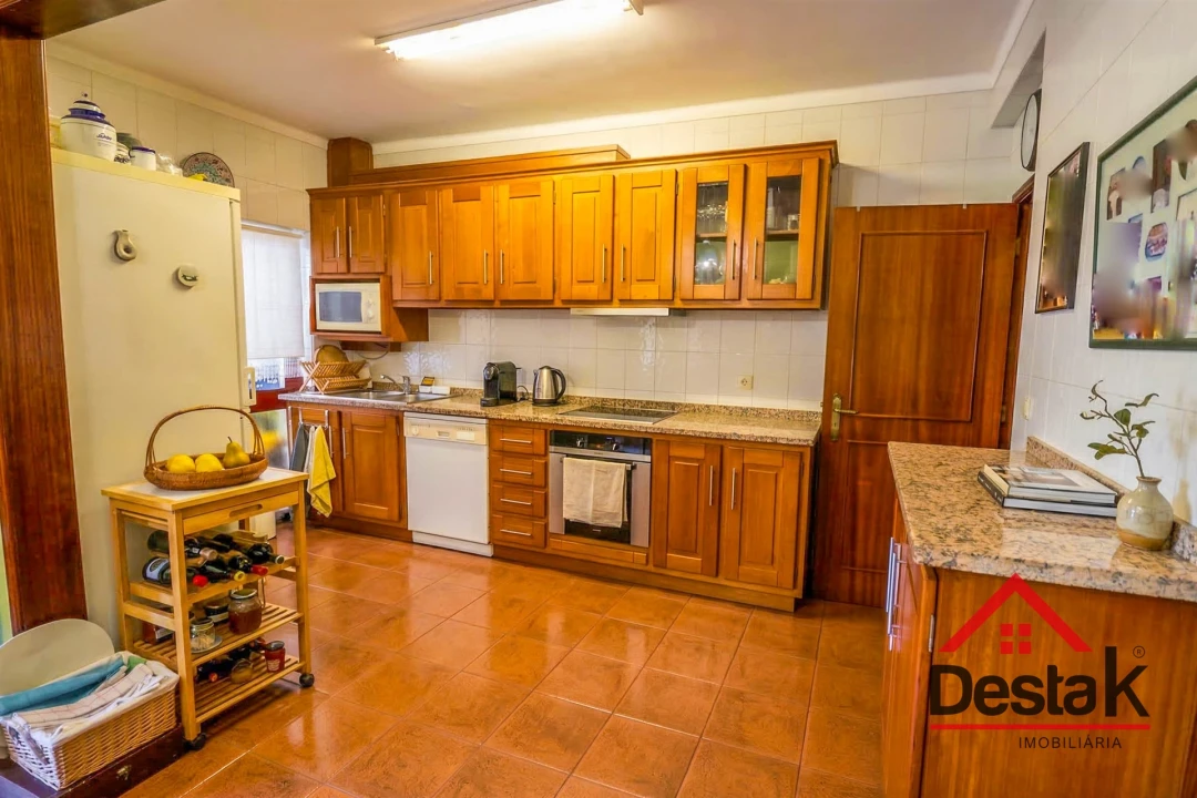 Apartamento T3 para Venda em Abraveses Foto 3