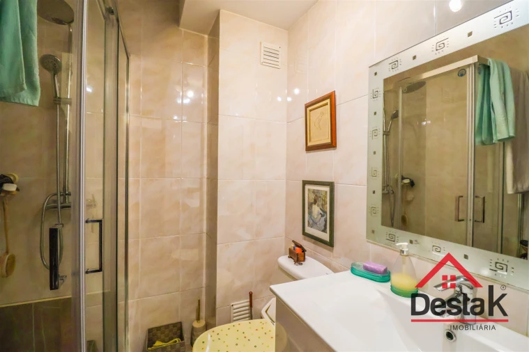 Apartamento T3 para Venda em Abraveses Foto 7