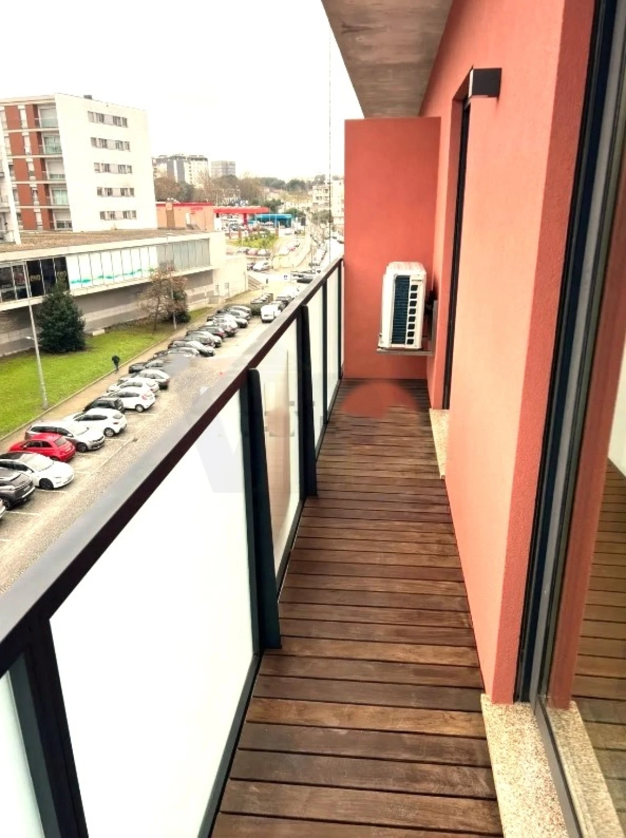 Apartamento T1 para Arrendamento em Paranhos Foto 8