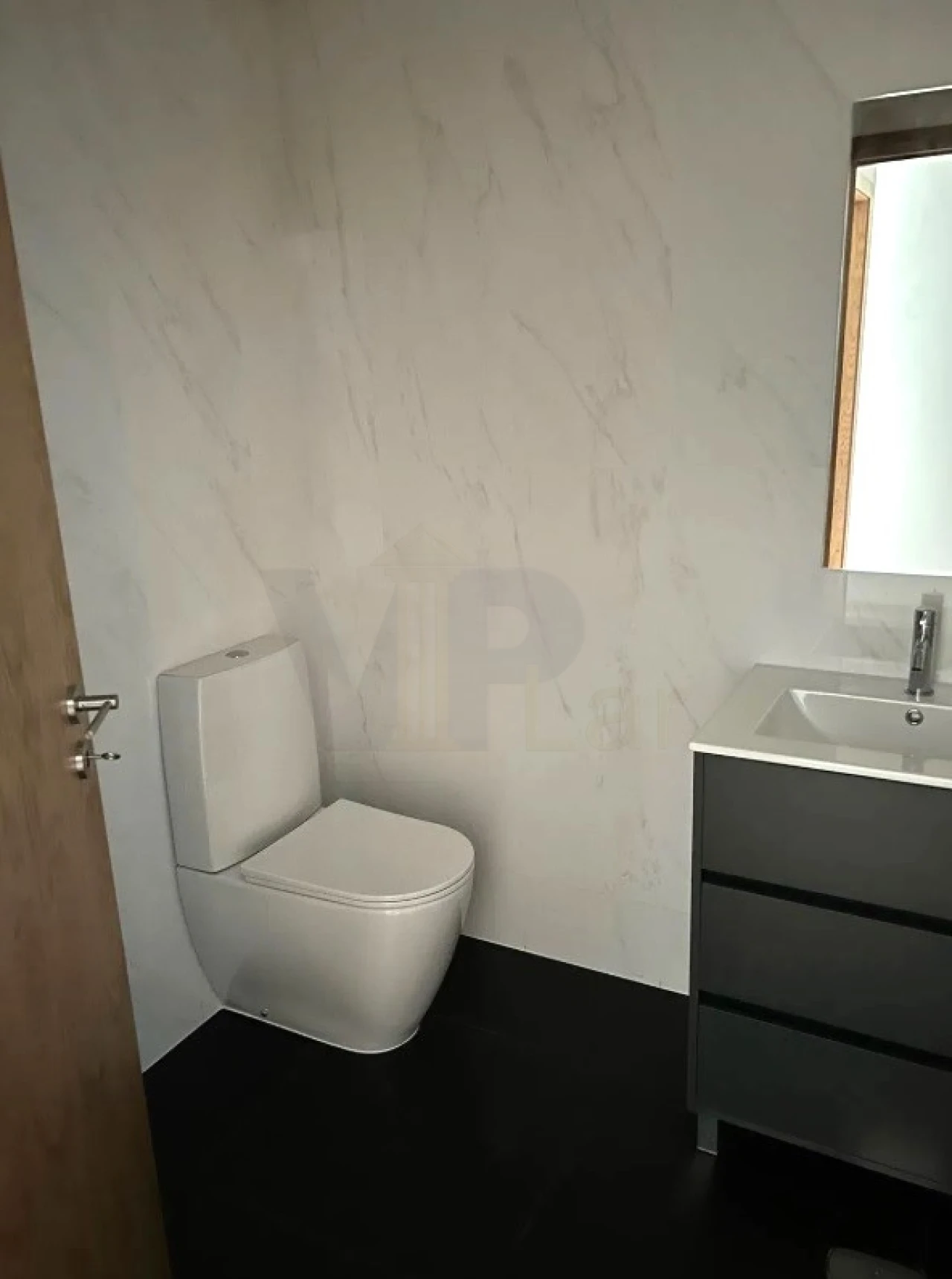 Apartamento T1 para Arrendamento em Paranhos Foto 6