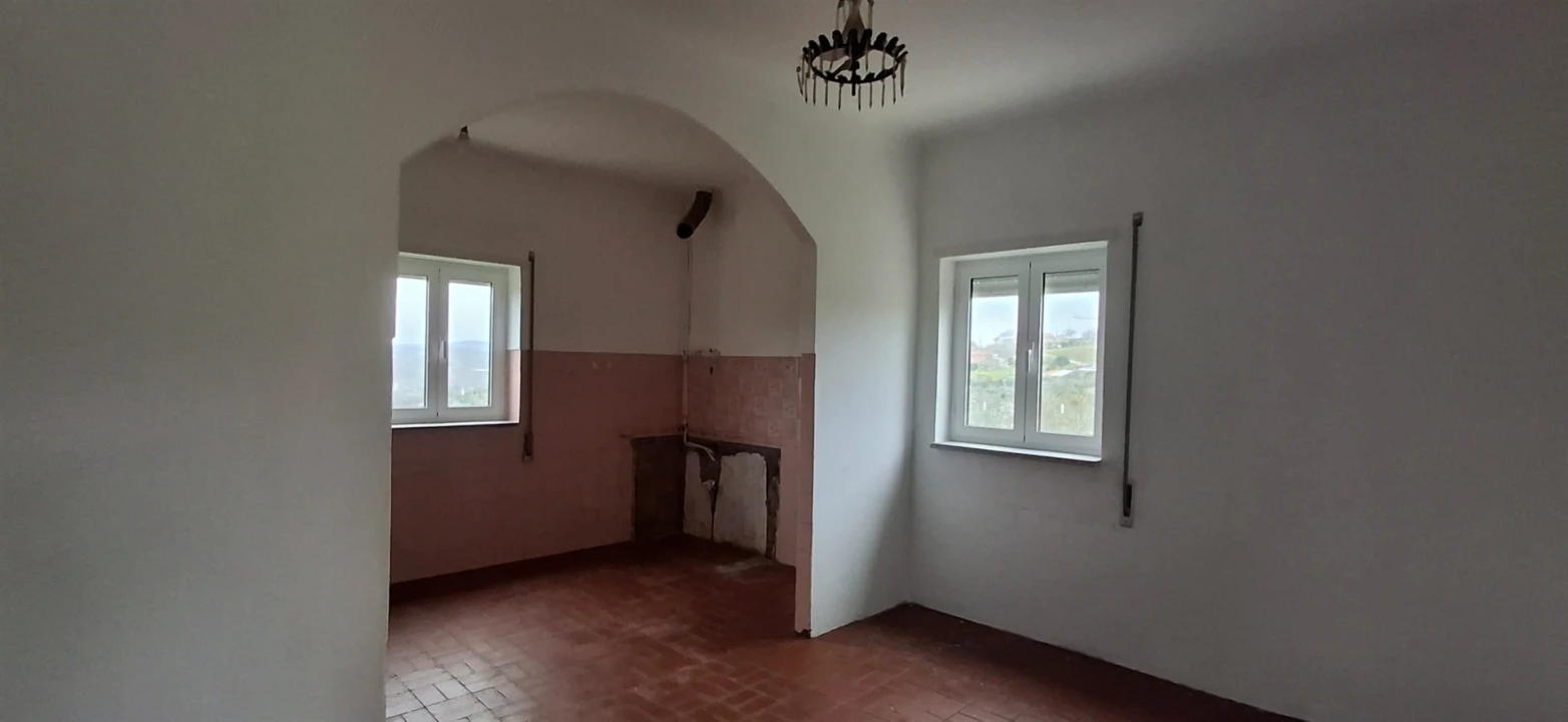 Moradia T6 para Venda em Insua Foto 5