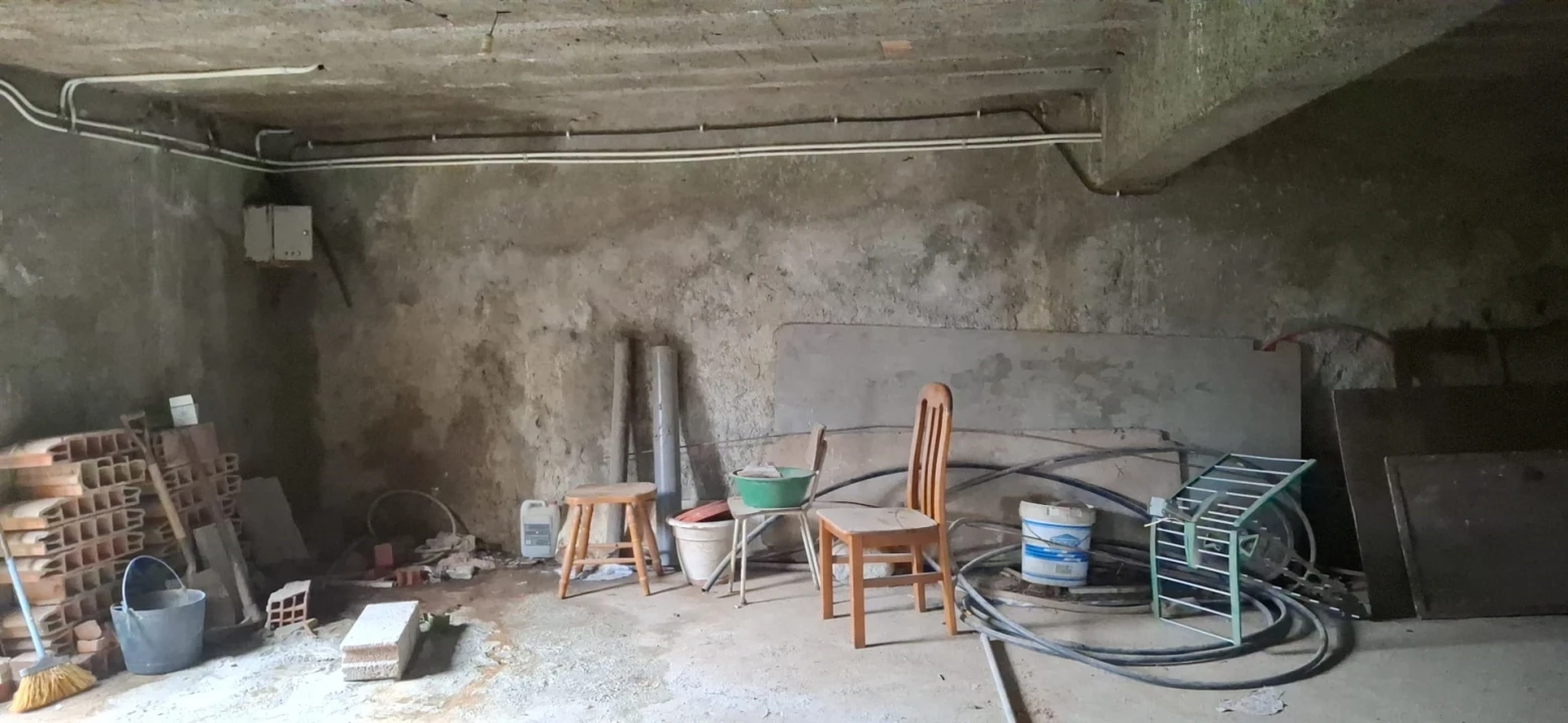 Moradia T6 para Venda em Insua Foto 19