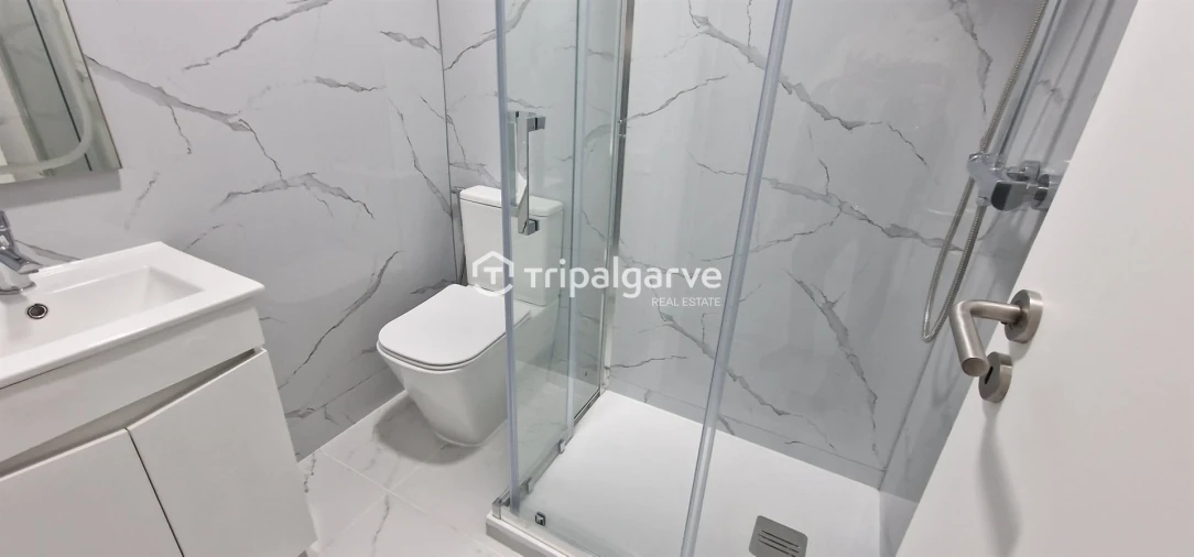 Apartamento T2 para Venda em Quarteira Foto 25