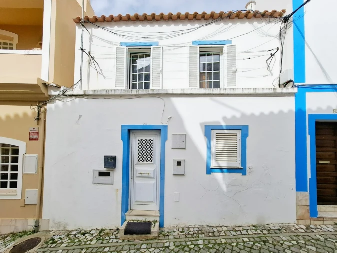 Moradia T2 para Venda em Guia Foto 2