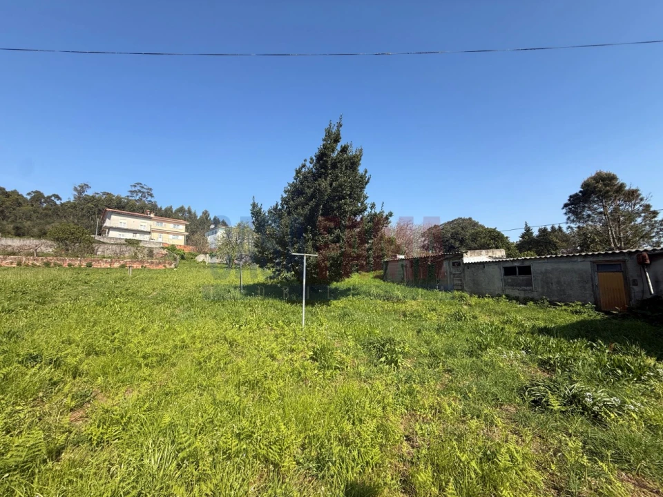 Terreno para Venda em Póvoa de Varzim, Beiriz e Argivai Foto 1