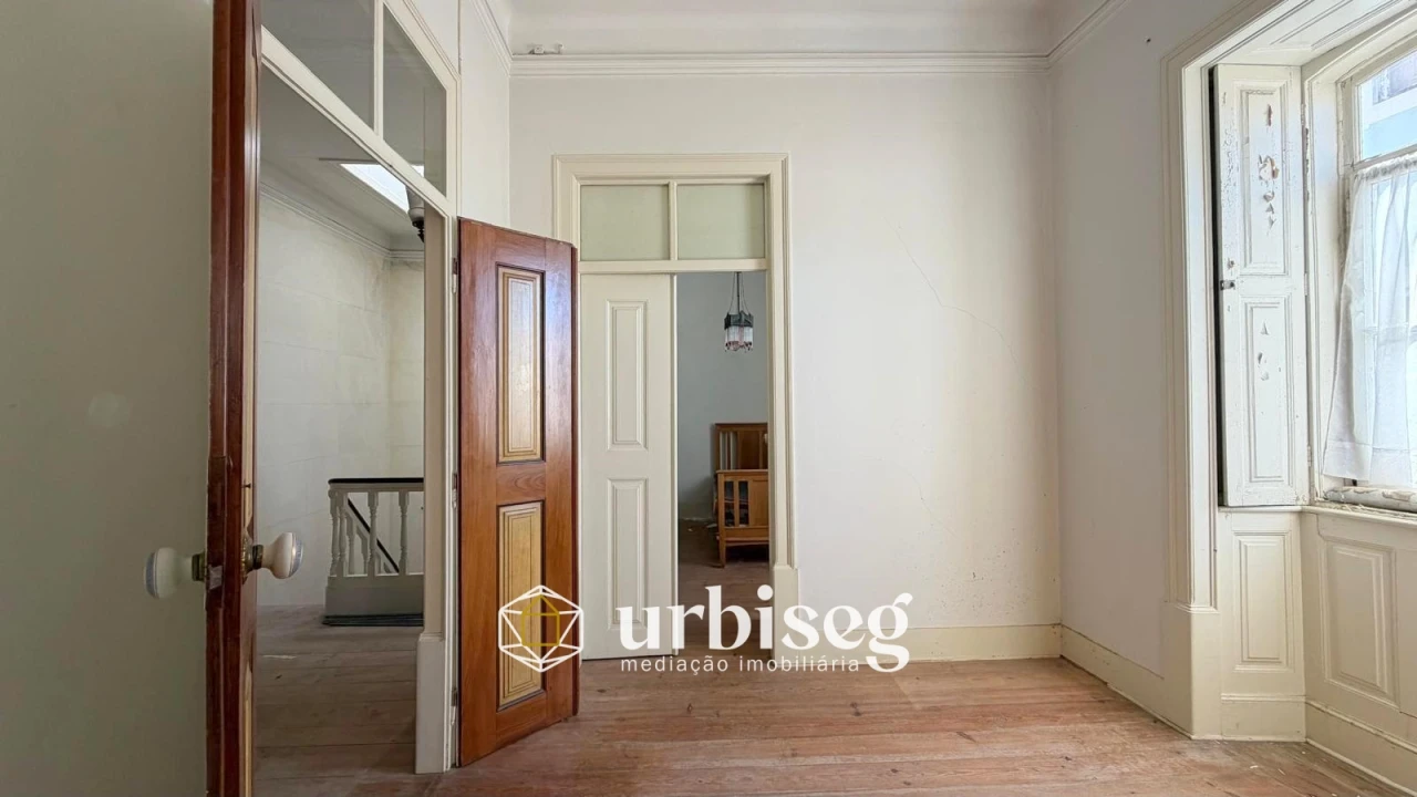 Moradia T6 para Venda em Buarcos Foto 10