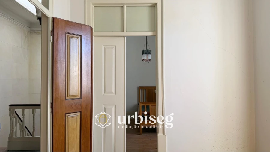 Moradia T6 para Venda em Buarcos Foto 14