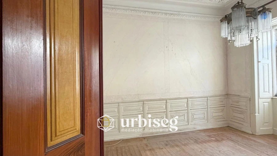 Moradia T6 para Venda em Buarcos Foto 12