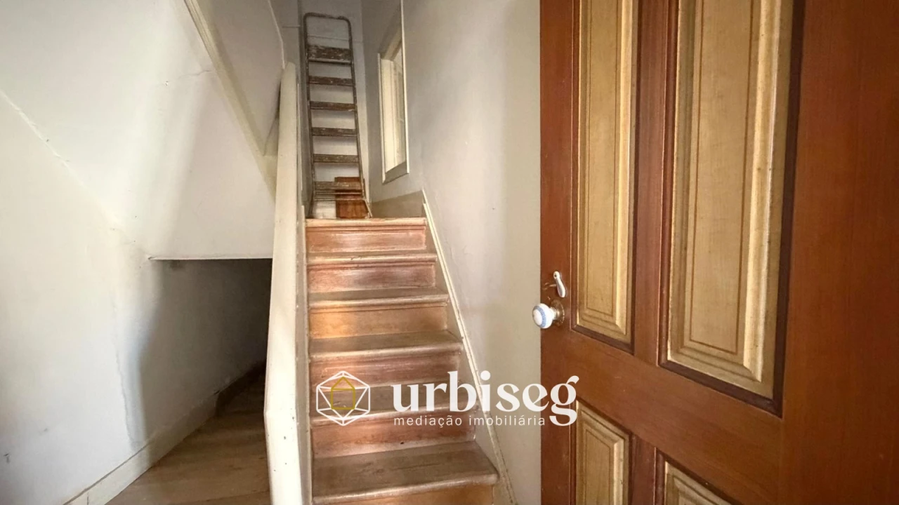 Moradia T6 para Venda em Buarcos Foto 38