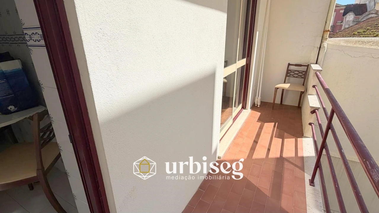 Apartamento T1 para Venda em Buarcos Foto 19