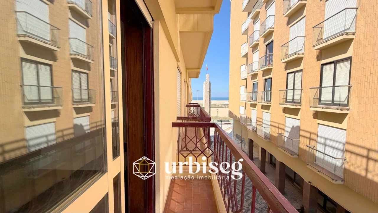 Apartamento T1 para Venda em Buarcos Foto 4