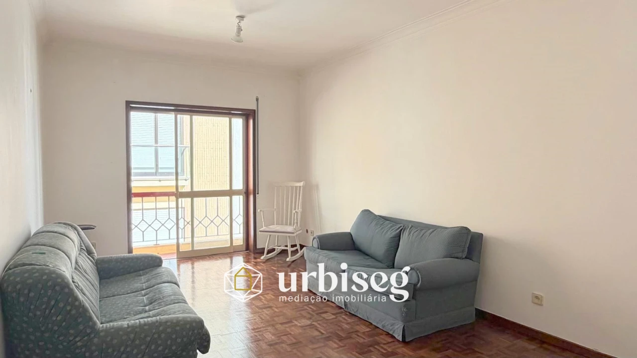 Apartamento T1 para Venda em Buarcos Foto 9