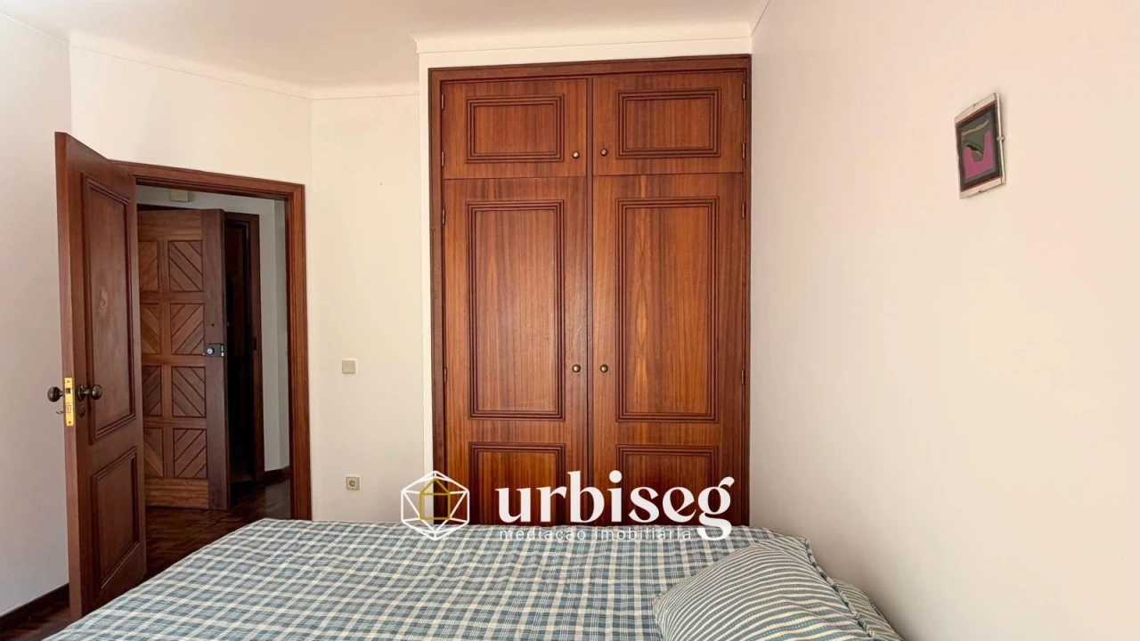 Apartamento T1 para Venda em Buarcos Foto 21