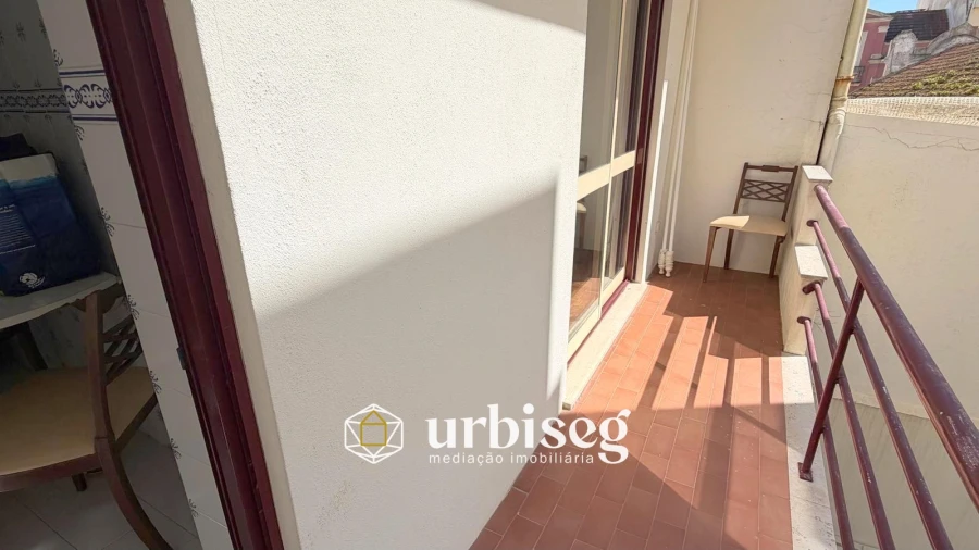 Apartamento T1 para Venda em Buarcos Foto 19
