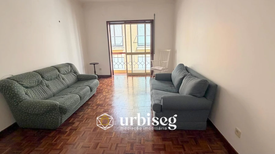 Apartamento T1 para Venda em Buarcos Foto 6
