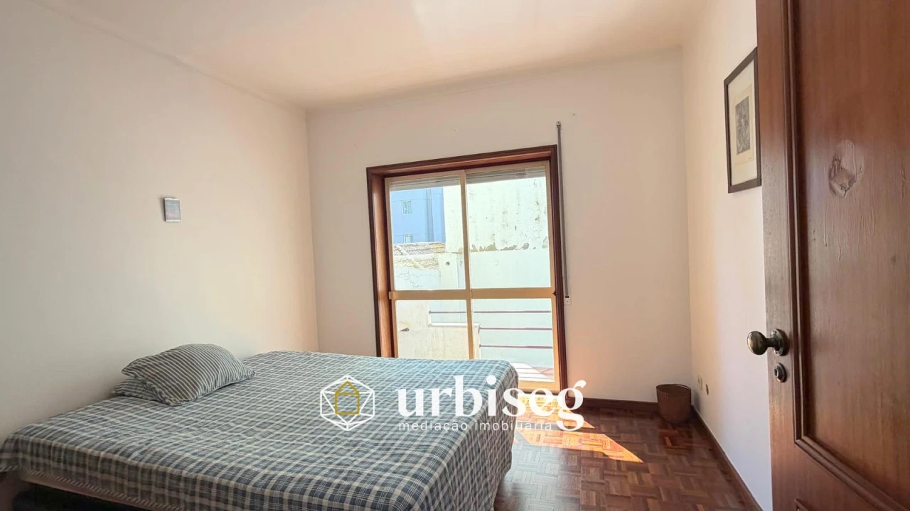 Apartamento T1 para Venda em Buarcos Foto 13