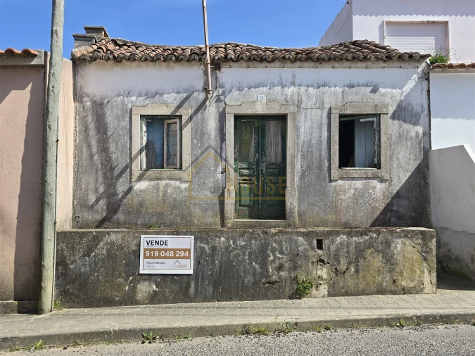 Moradia T2 para Venda em Miragaia e Marteleira Foto 14