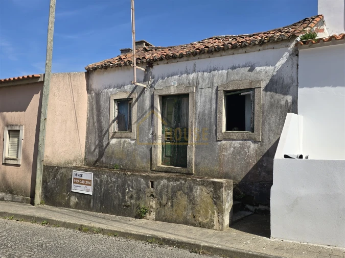 Moradia T2 para Venda em Miragaia e Marteleira Foto 15