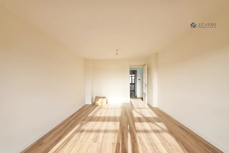 Apartamento T3 para Arrendamento em Matosinhos e Leça da Palmeira Foto 1