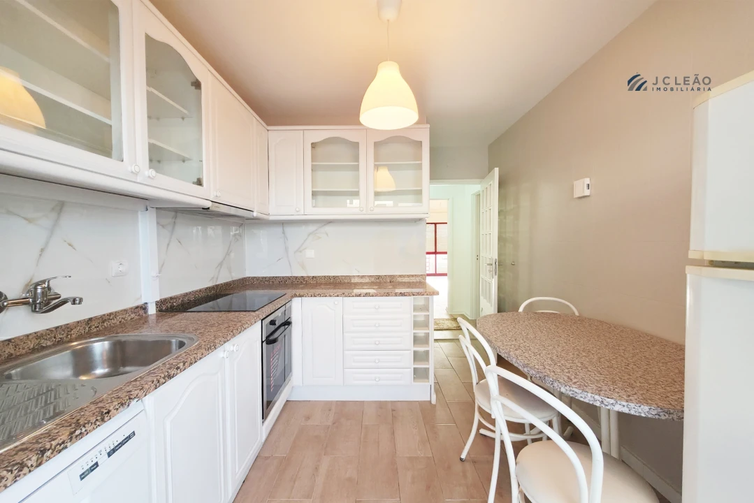 Apartamento T3 para Arrendamento em Matosinhos e Leça da Palmeira Foto 4