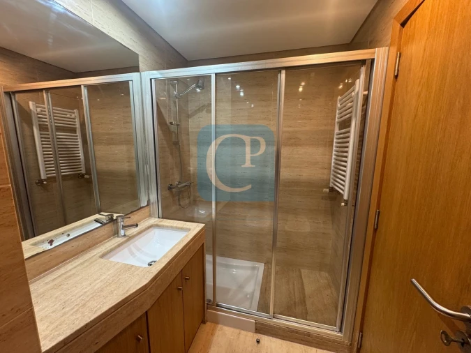 Apartamento T1 para Arrendamento em São Mamede de Infesta e Senhora da Hora Foto 15