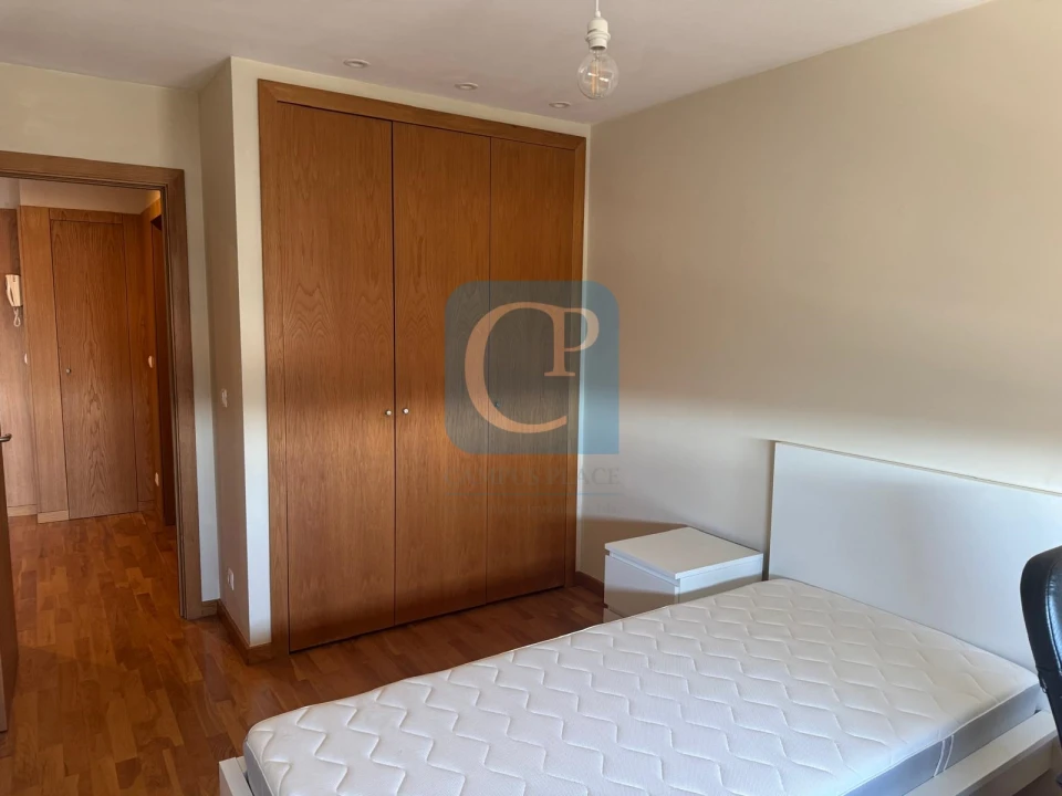 Apartamento T1 para Arrendamento em São Mamede de Infesta e Senhora da Hora Foto 12