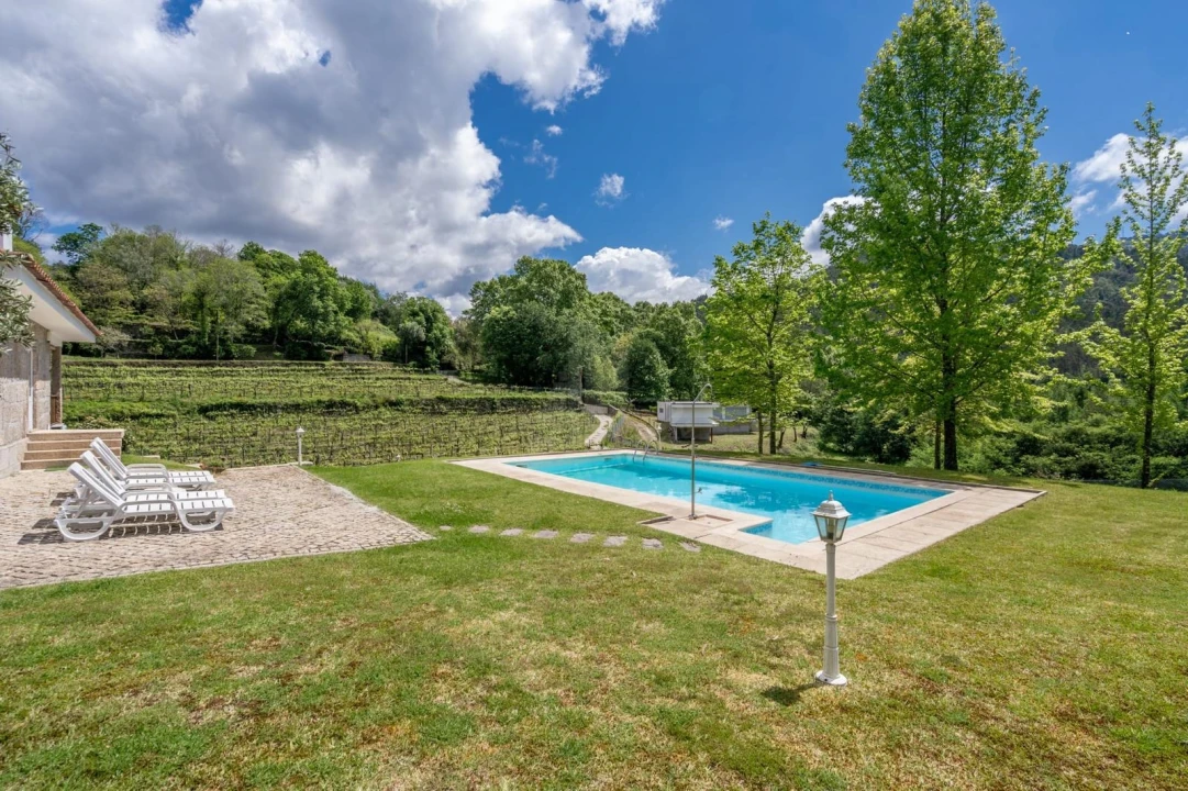 Quinta T3 para Venda em Bouro (Santa Maria) Foto 44