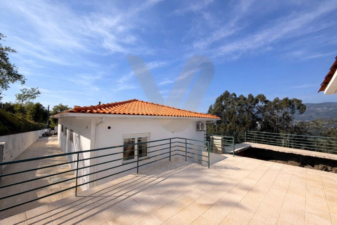 Moradia T2 para Venda em Gemieira Foto 25