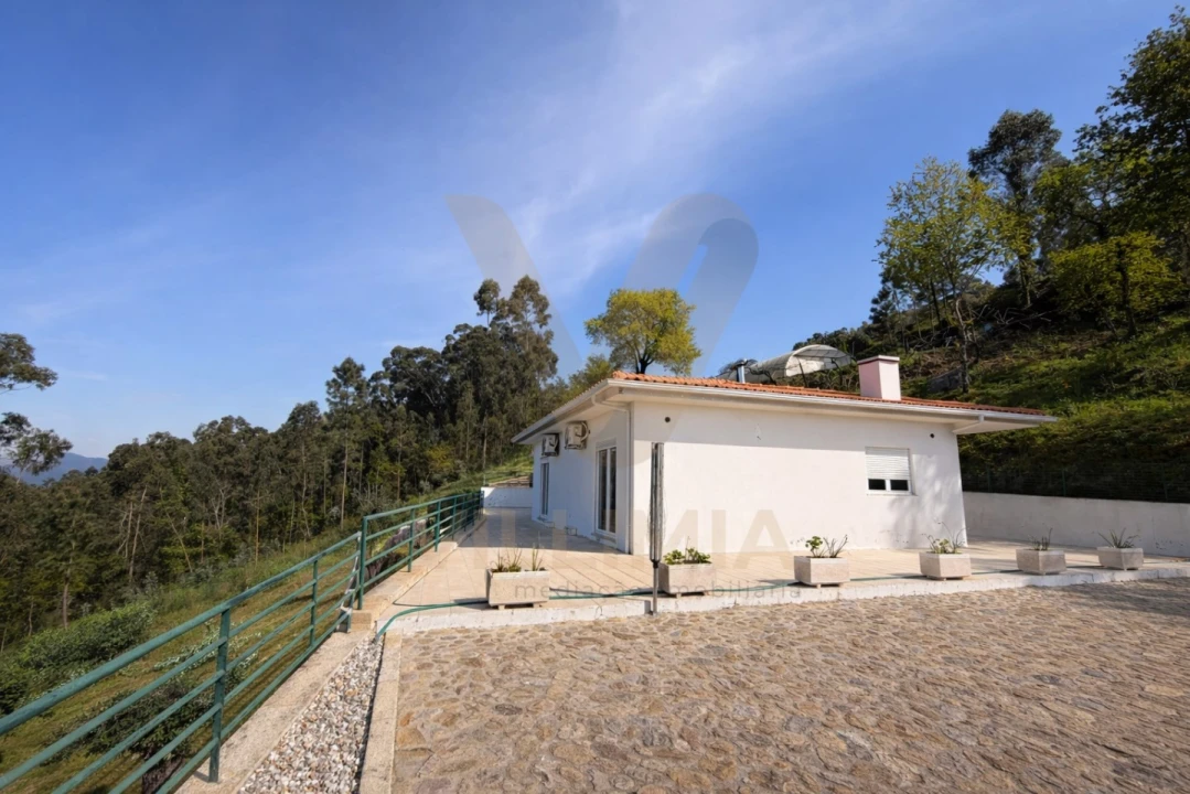 Moradia T2 para Venda em Gemieira Foto 7