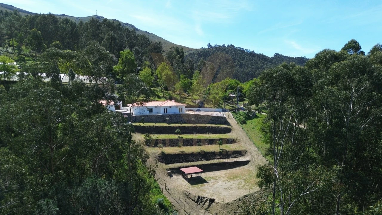 Moradia T2 para Venda em Gemieira Foto 33