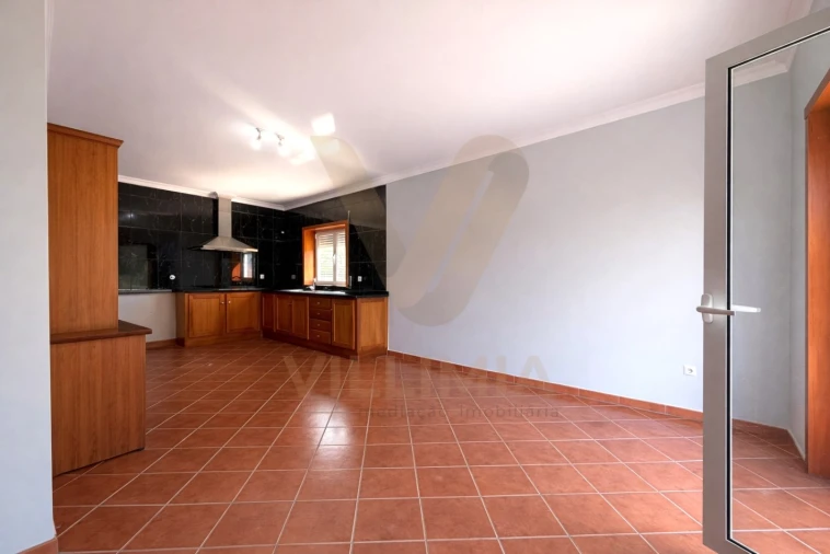 Moradia T2 para Venda em Gemieira Foto 12