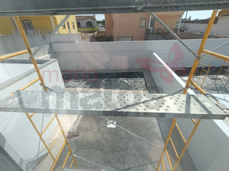 Moradia T3 para Venda em Atouguia da Baleia Foto 17