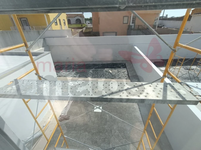 Moradia T3 para Venda em Atouguia da Baleia Foto 17