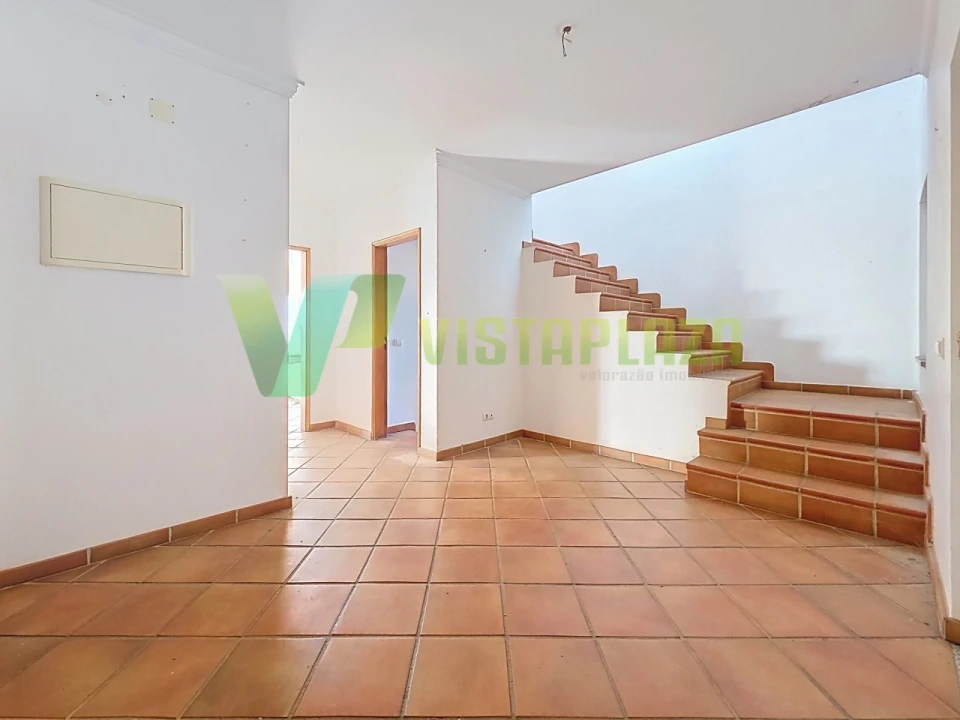 Moradia T5 para Venda em Estômbar e Parchal Foto 18