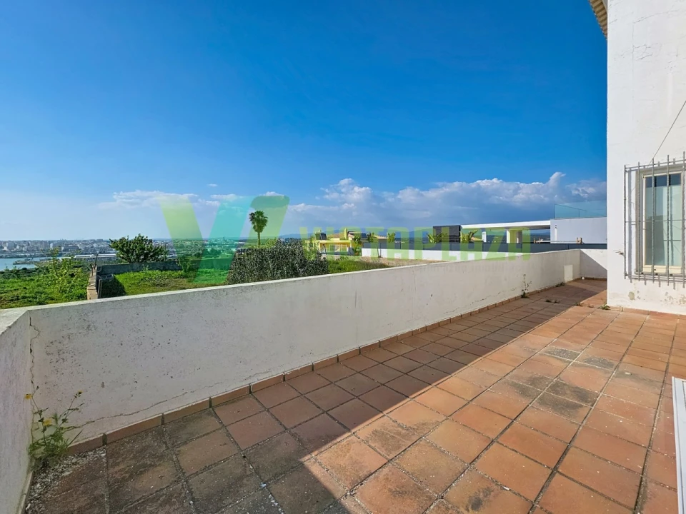 Moradia T5 para Venda em Estômbar e Parchal Foto 28