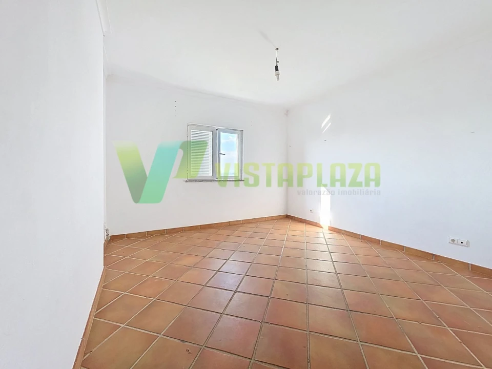 Moradia T5 para Venda em Estômbar e Parchal Foto 49