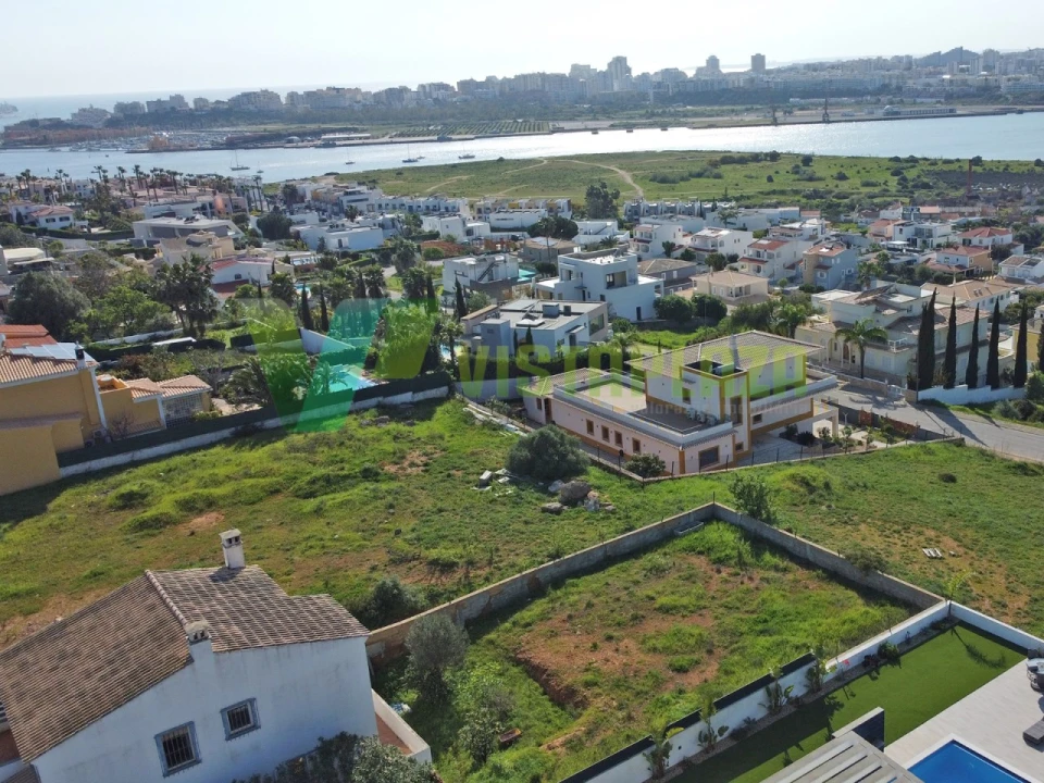 Moradia T5 para Venda em Estômbar e Parchal Foto 39