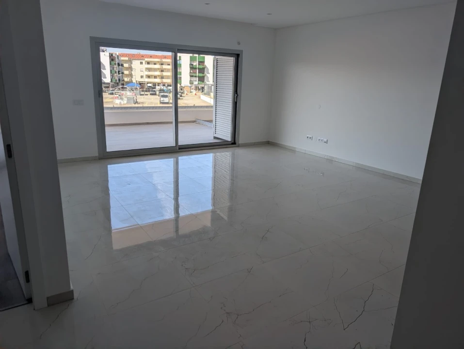 Apartamento T2 para Venda em Nazare Foto 3