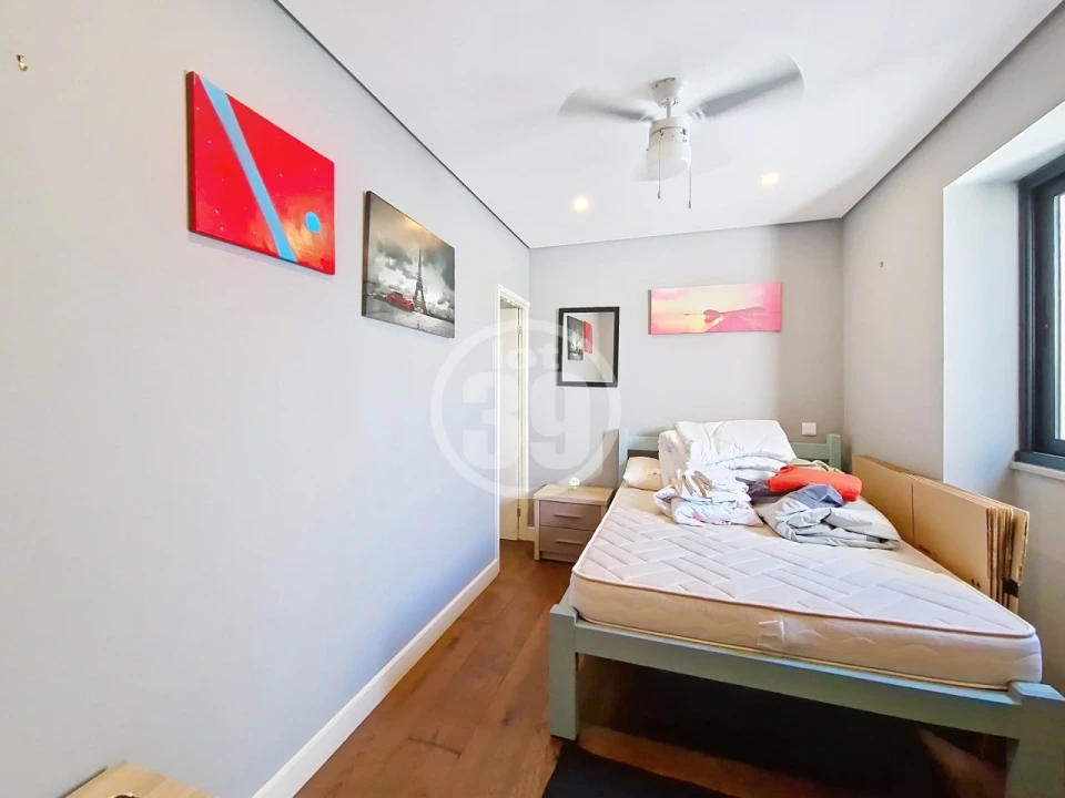 Moradia T2 para Venda em Salir Foto 10