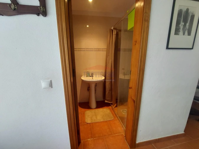 Moradia T2 para Venda em Nossa Senhora da Conceição e São Bartolomeu Foto 13