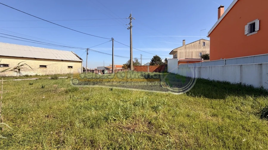 Terreno para Venda em Samora Correia Foto 3