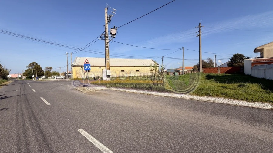 Terreno para Venda em Samora Correia Foto 2