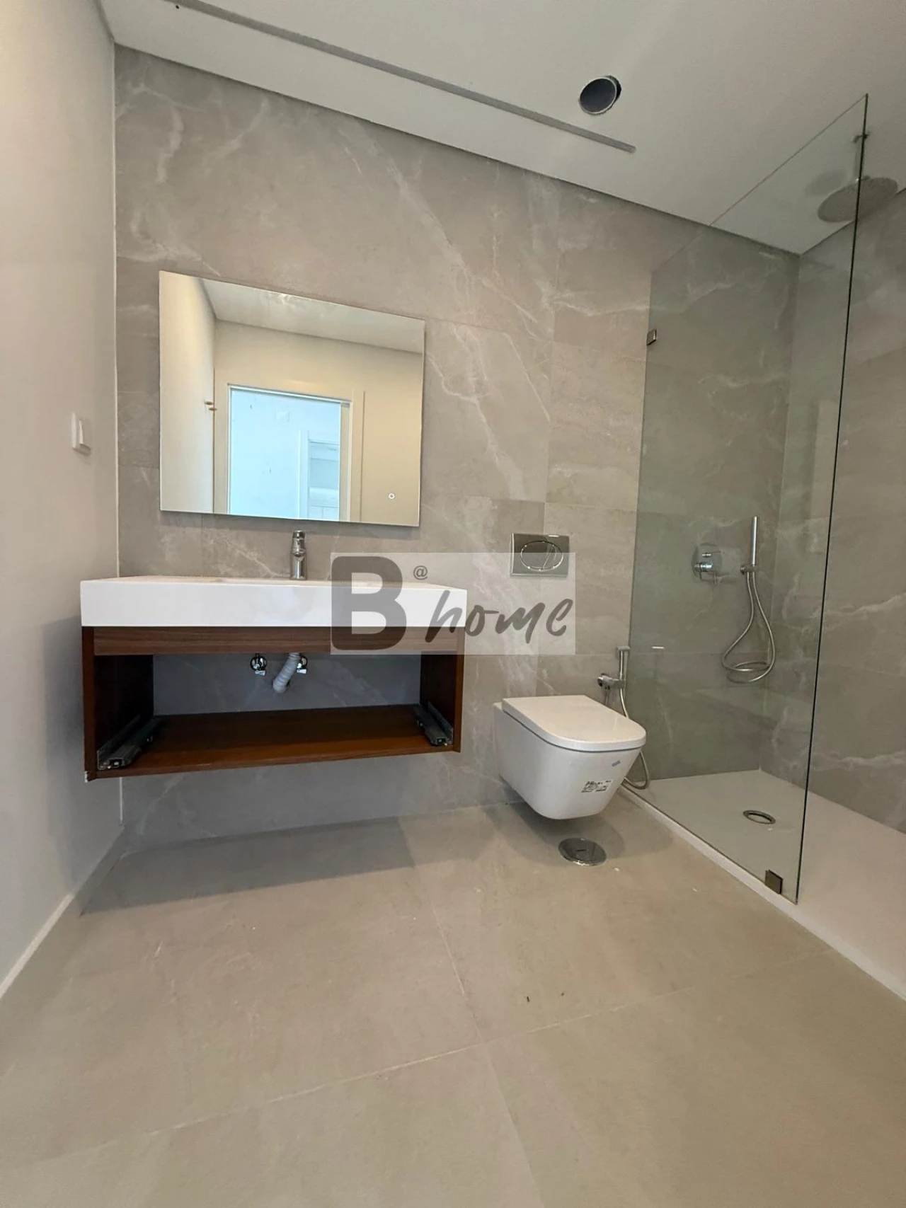Apartamento T2 para Venda em Charneca de Caparica e Sobreda Foto 13
