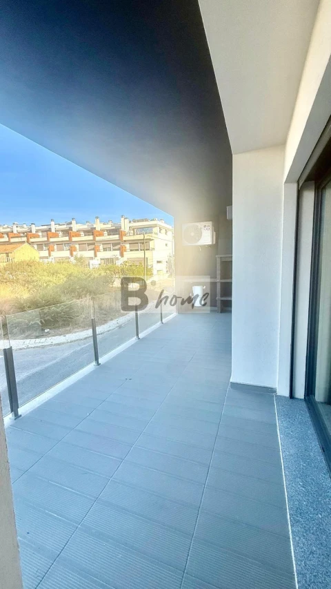 Apartamento T2 para Venda em Charneca de Caparica e Sobreda