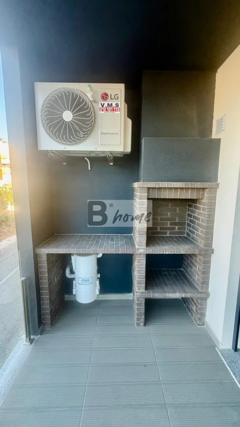 Apartamento T2 para Venda em Charneca de Caparica e Sobreda